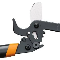 Fiskars PowerGear2 L5518 8 Fiskars PowerGear2 L5518 -Garden Tools Shop Fiskars PowerGear2 L5518 3